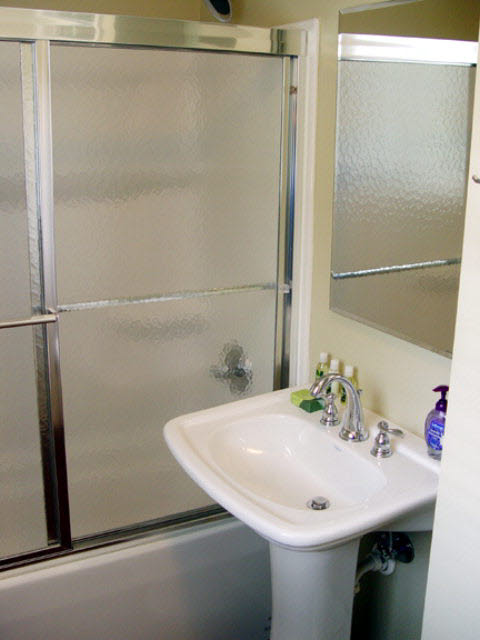 109 Powell Avenue, Unit B Fairhope, AL 36532 - Photo 11 of 12 Bathroom