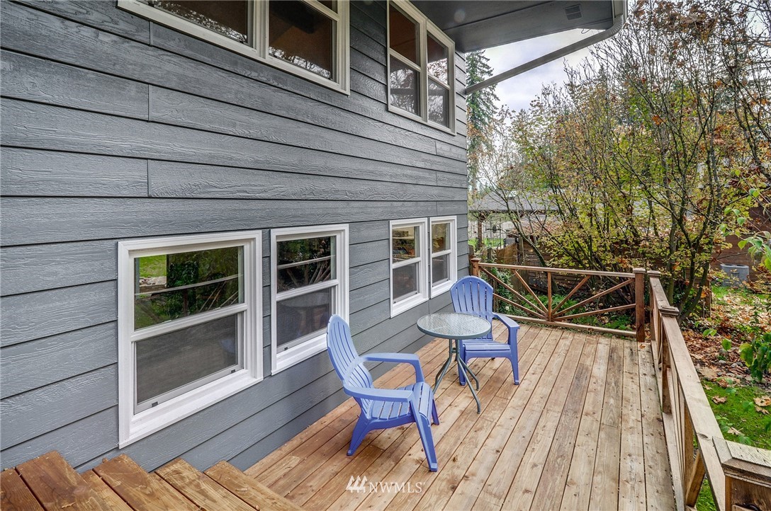 11705 Ingraham Road Snohomish, WA 98290 - Photo 3 of 37