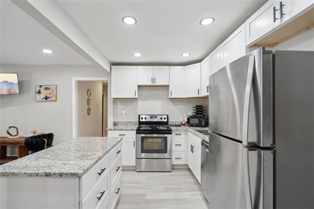 2740 Norma Circle Decatur, GA 30034 - Photo 11 of 36