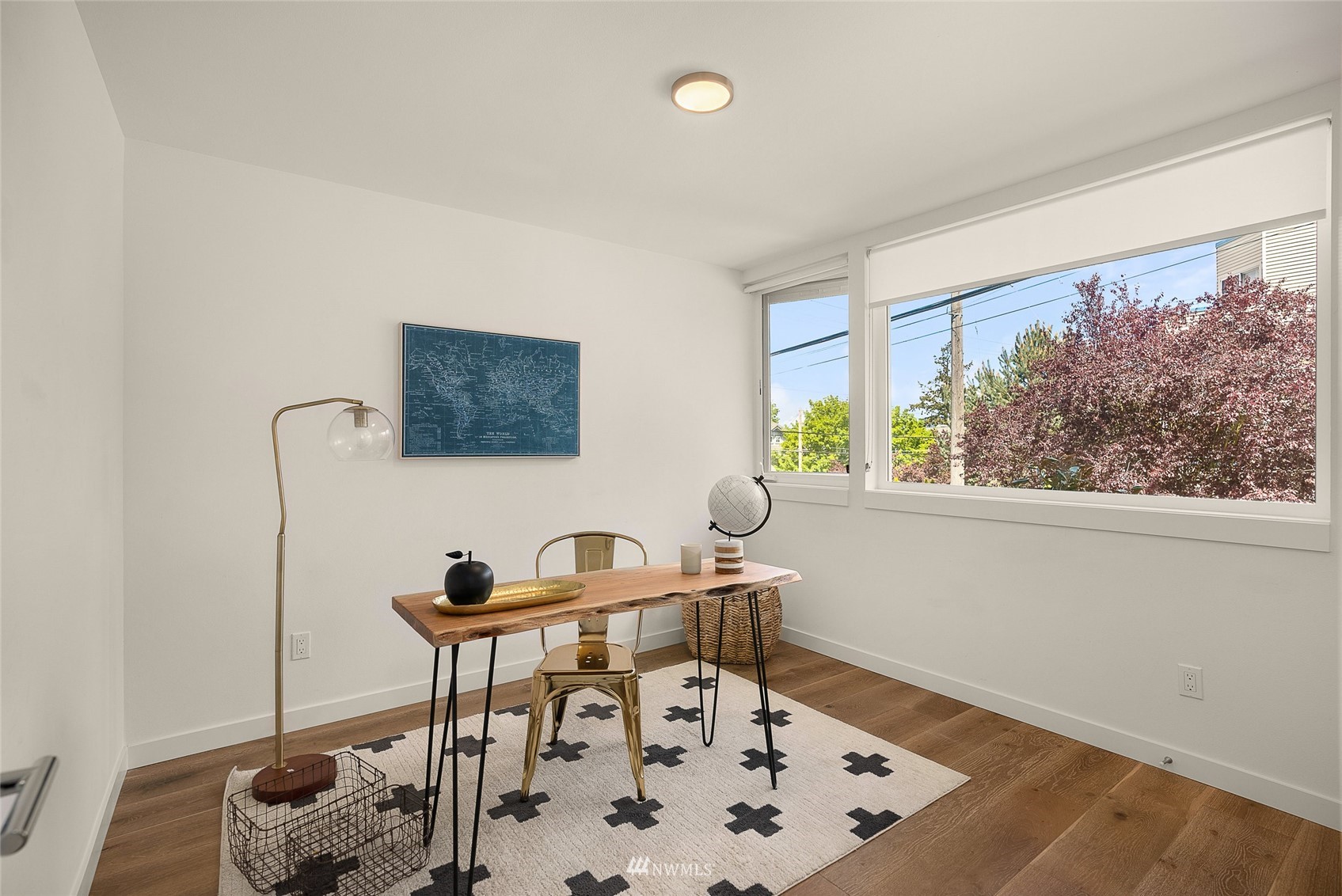 4207 Southwest Frontenac Street Seattle, WA 98136 - Photo 17 of 36 a workspace with furniture and window