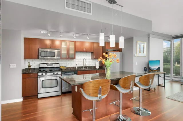 $335,000 | 8161 33rd Avenue South, Unit 209, Bloomington, MN 55425