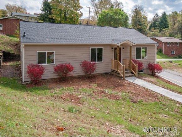 105 Travis Street Clyde, NC 28721 - Photo 1 of 14