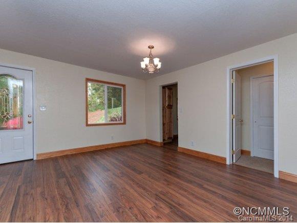 105 Travis Street Clyde, NC 28721 - Photo 3 of 14