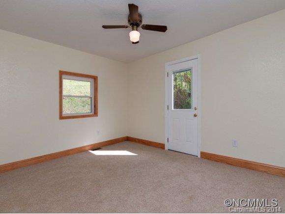 105 Travis Street Clyde, NC 28721 - Photo 7 of 14