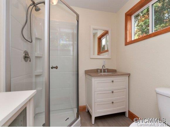 105 Travis Street Clyde, NC 28721 - Photo 8 of 14