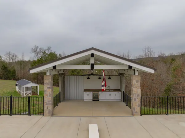 $3,500,000 | 670 Maine Avenue, Wildwood, GA 30757