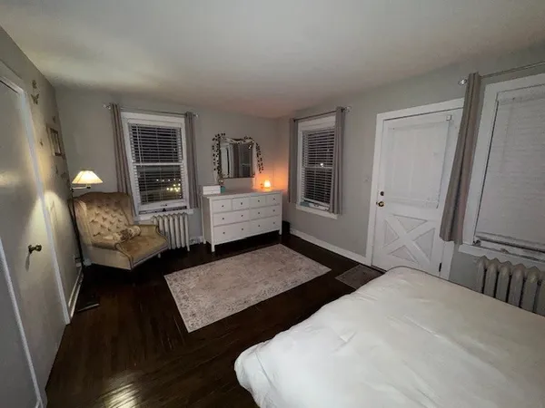 $1,750 | 139 West Russell Street, Unit 2E, Barrington, IL 60010