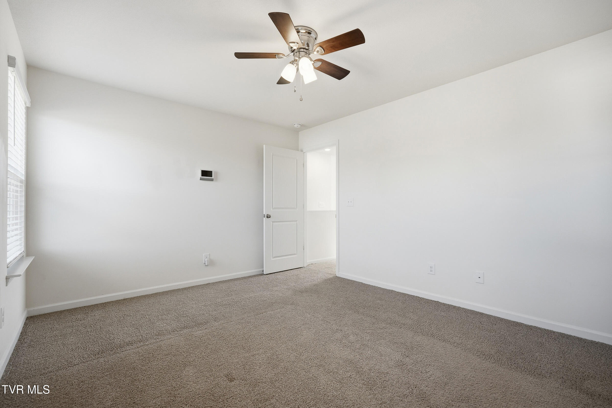 3086 Nicole Circle, Unit 2 Morristown, TN 37814 - Photo 19 of 37 18_dsc07474