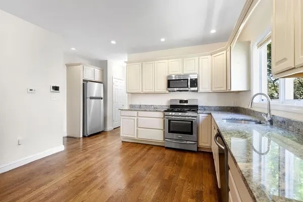 $1,575,000 | 403-405 Reedsdale Road, Milton, MA 02186