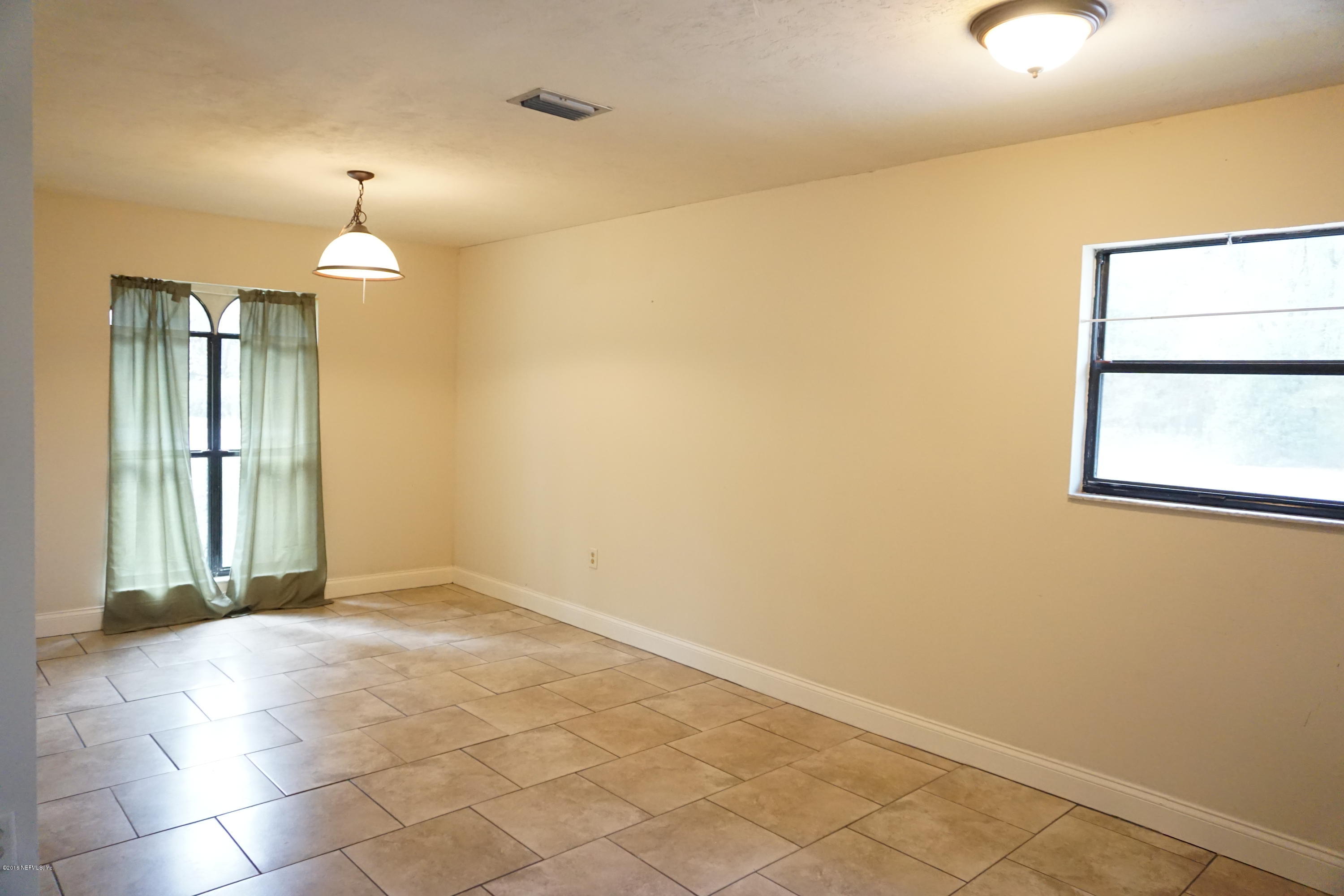 1009 Wilson Road Starke, FL 32091 - Photo 10 of 34 Dining room