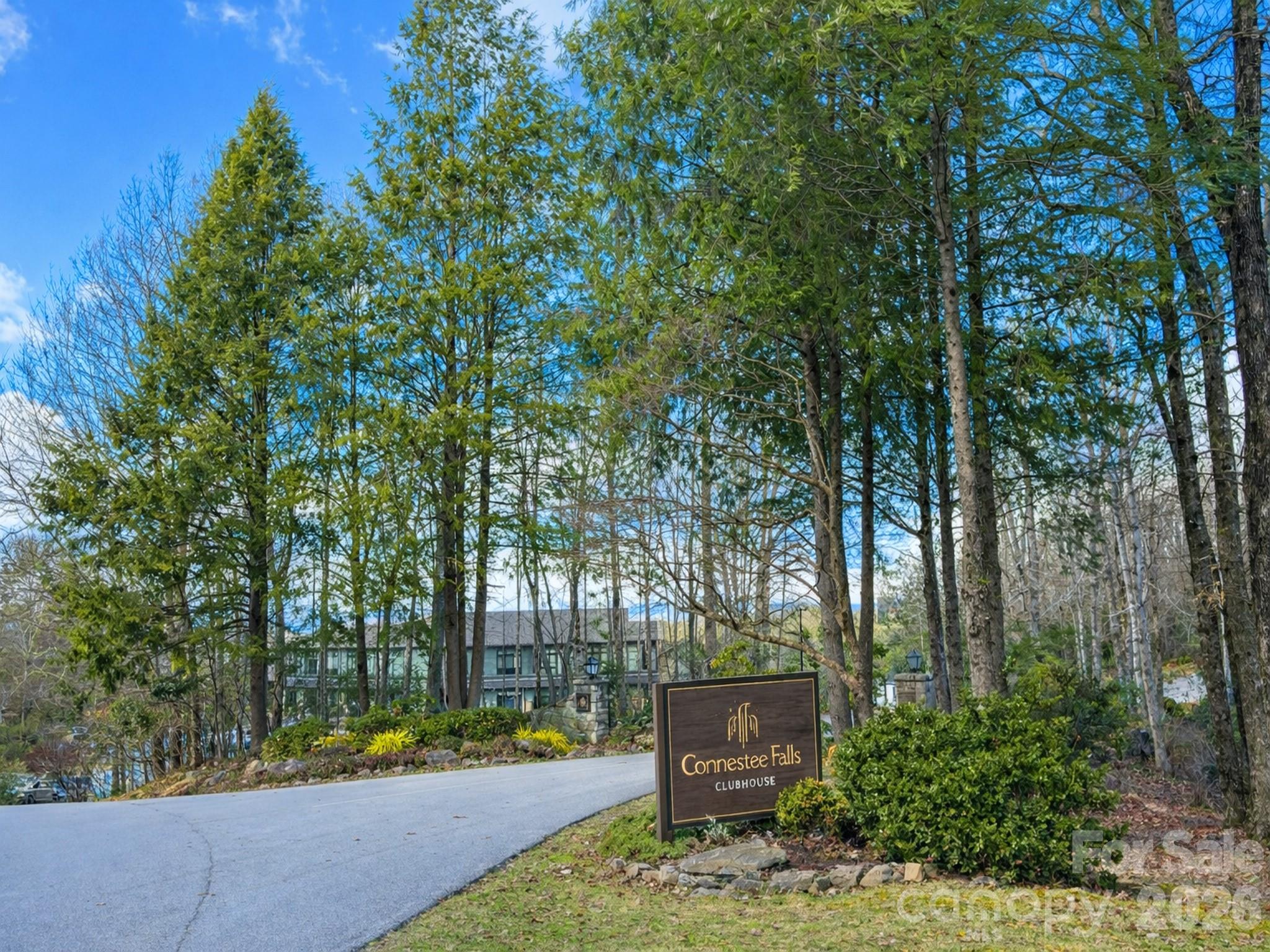 19 Cheestoonaya Way, Unit 25 Brevard, NC 28712 - Photo 3 of 18 a garden view with a seating space