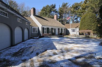 7 Cove Circle Marion, MA 02738 - Photo 28 of 28 a view of a house with a backyard