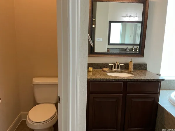 $3,800 | 17922 Maui Sands, San Antonio, TX 78255