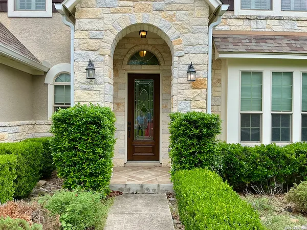 $3,800 | 17922 Maui Sands, San Antonio, TX 78255