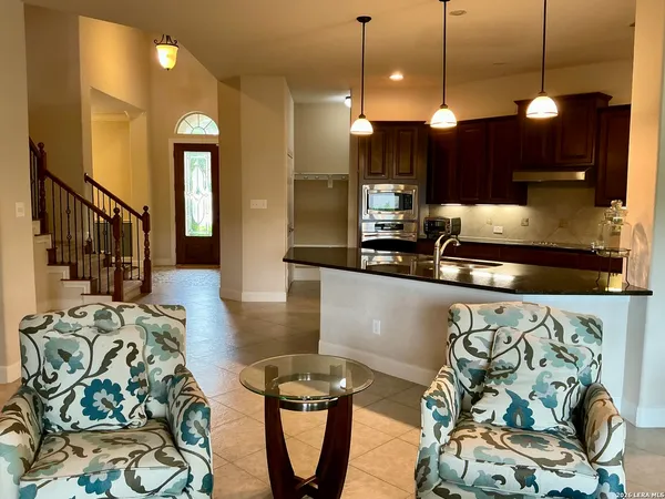 $3,800 | 17922 Maui Sands, San Antonio, TX 78255