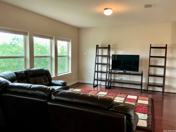 $3,800 | 17922 Maui Sands, San Antonio, TX 78255