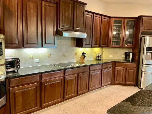 $3,800 | 17922 Maui Sands, San Antonio, TX 78255
