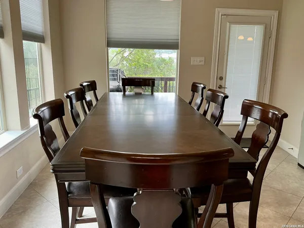 $3,800 | 17922 Maui Sands, San Antonio, TX 78255