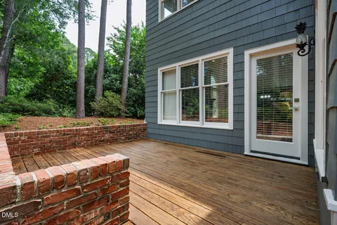 $725,000 | 100 Greensview Drive, Cary, NC 27518