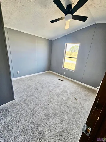 $105,000 | 521 Blakefield Drive, Schriever, LA 70395