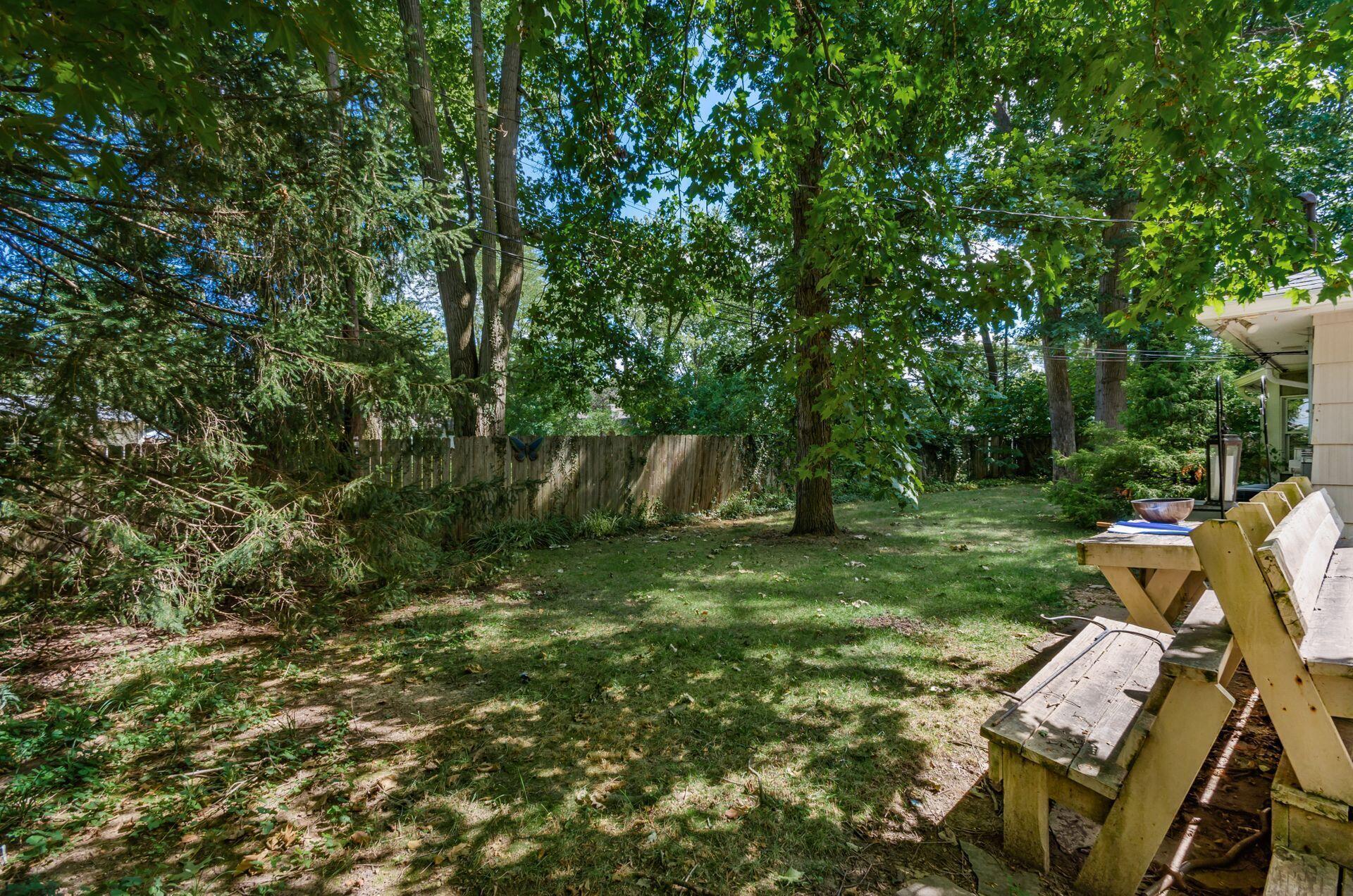 3086 Leeds Road Columbus, OH 43221 - Photo 13 of 47 020_98f9_K 3086 Leeds Rd007-2