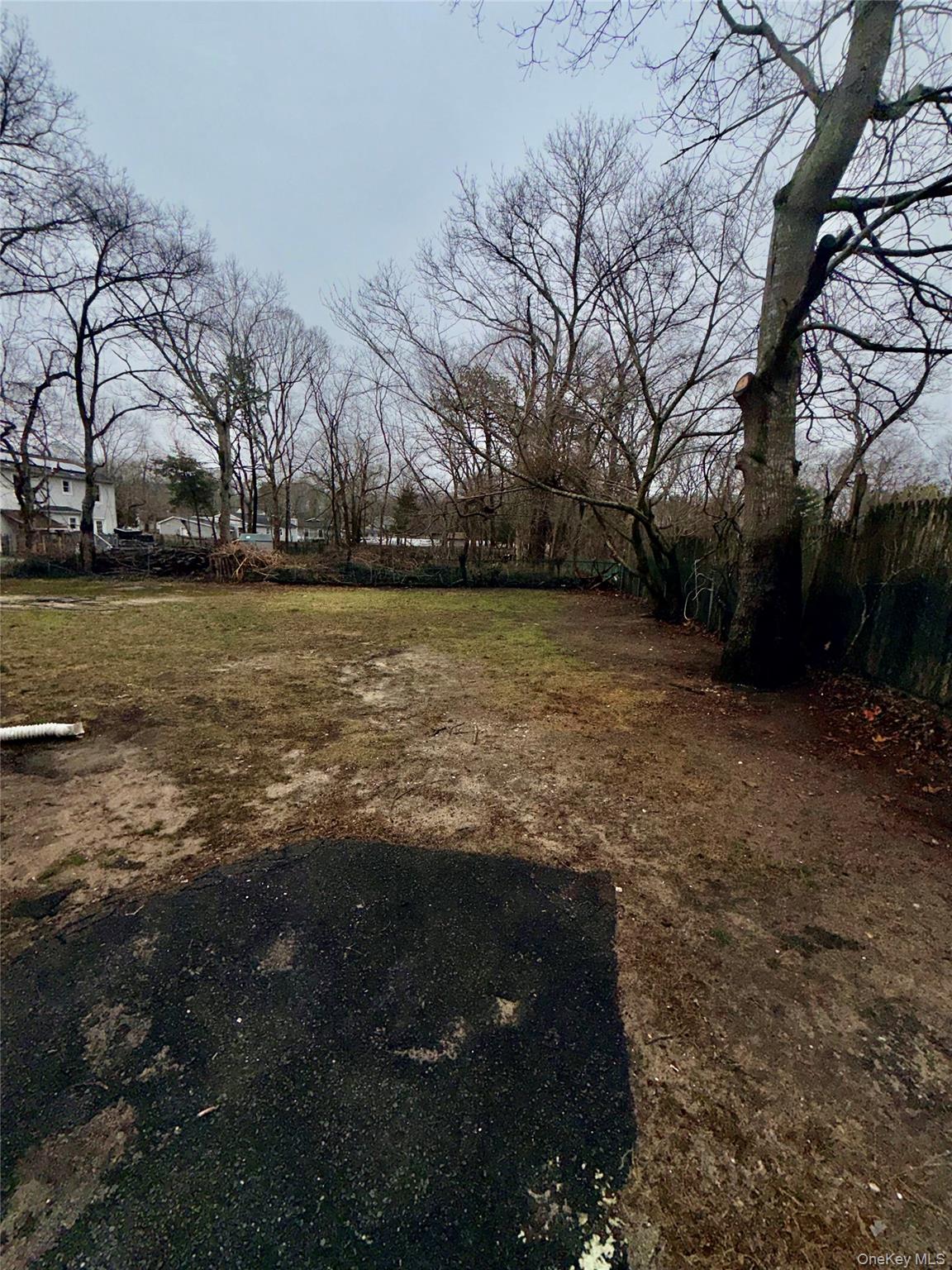 546 Granny Road Medford, NY 11763 - Photo 14 of 15