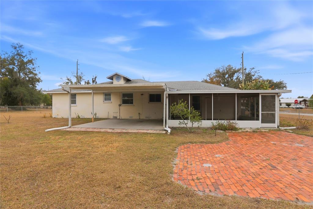 404 West Whidden Street Arcadia, FL 34266 - Photo 30 of 34 a view of a house with a patio