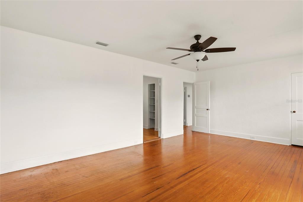 404 West Whidden Street Arcadia, FL 34266 - Photo 6 of 34 a view of an empty room with a window