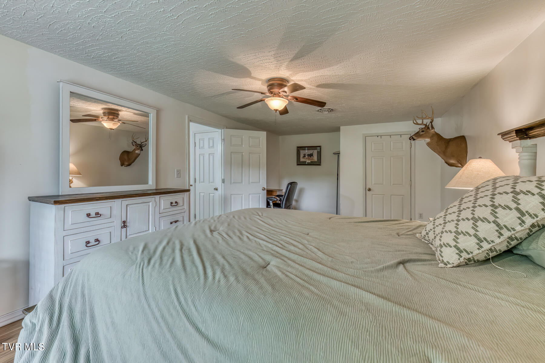 124 Tolley Lane Erwin, TN 37650 - Photo 14 of 31 124 Tolley Ln-16