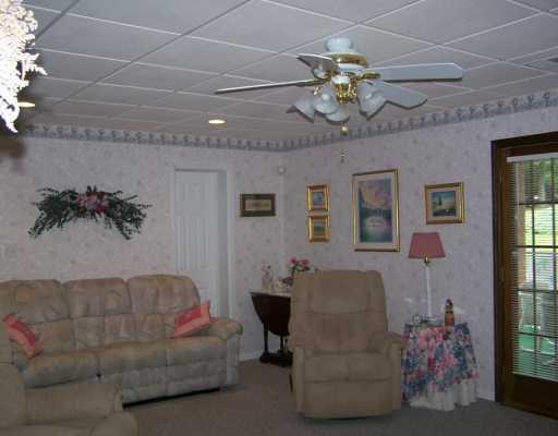 408 Bellview Road Connellsville, PA 15425 - Photo 7 of 8 Den/Family/Great Room.