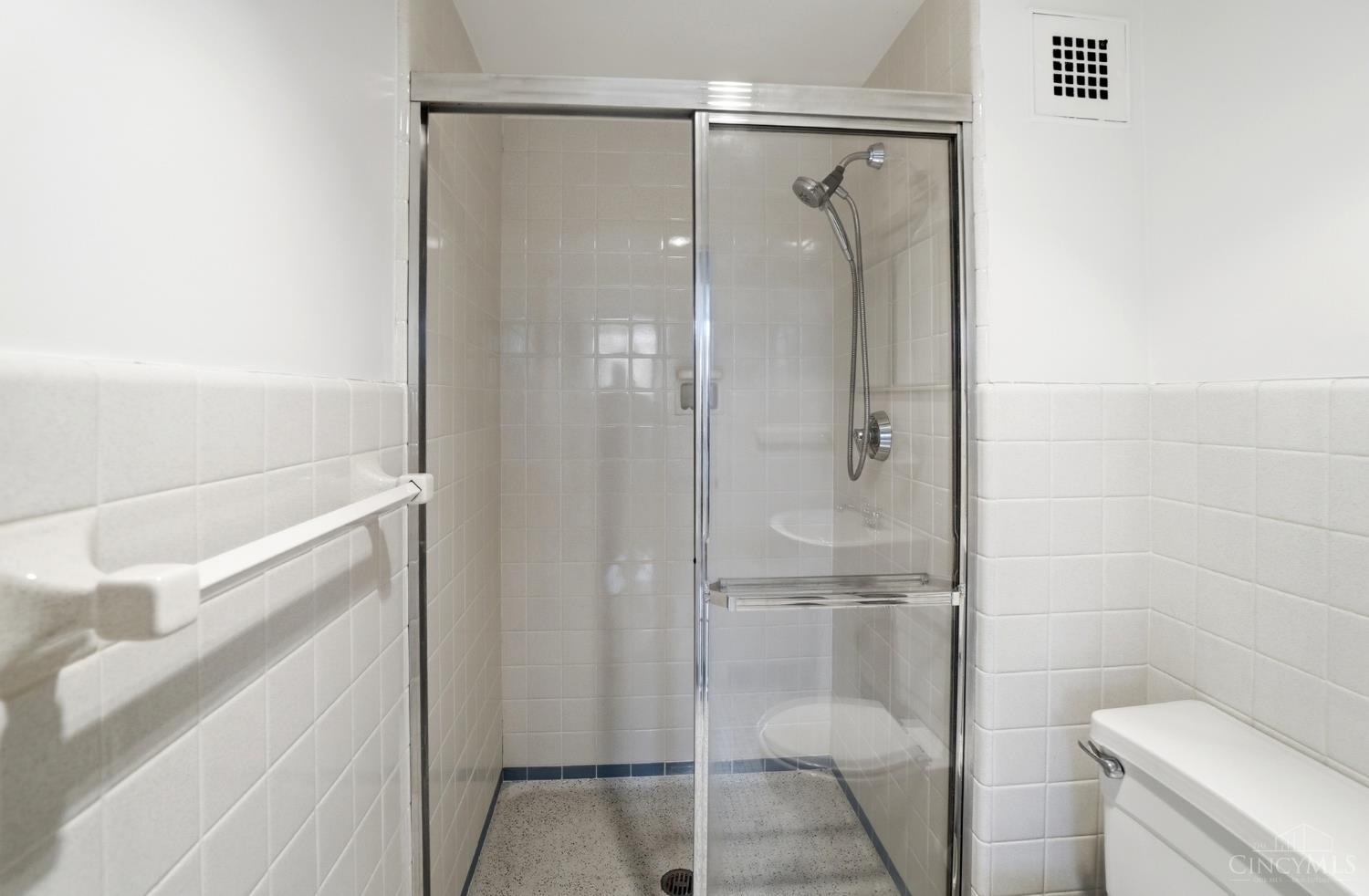 2324 Madison Road, Unit 403 Cincinnati, OH 45208 - Photo 31 of 40