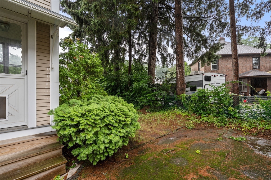 45-47 Janet Street West Springfield, MA 01089 - Photo 30 of 37