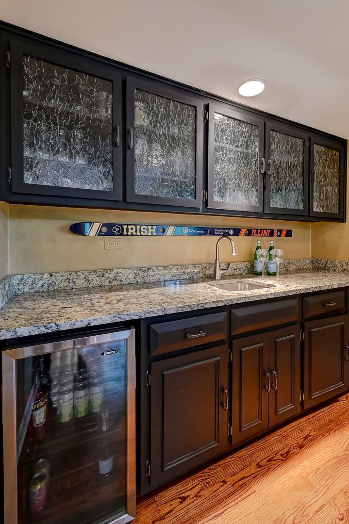 11516 Burr Oak Lane Burr Ridge, IL 60527 - Photo 19 of 62