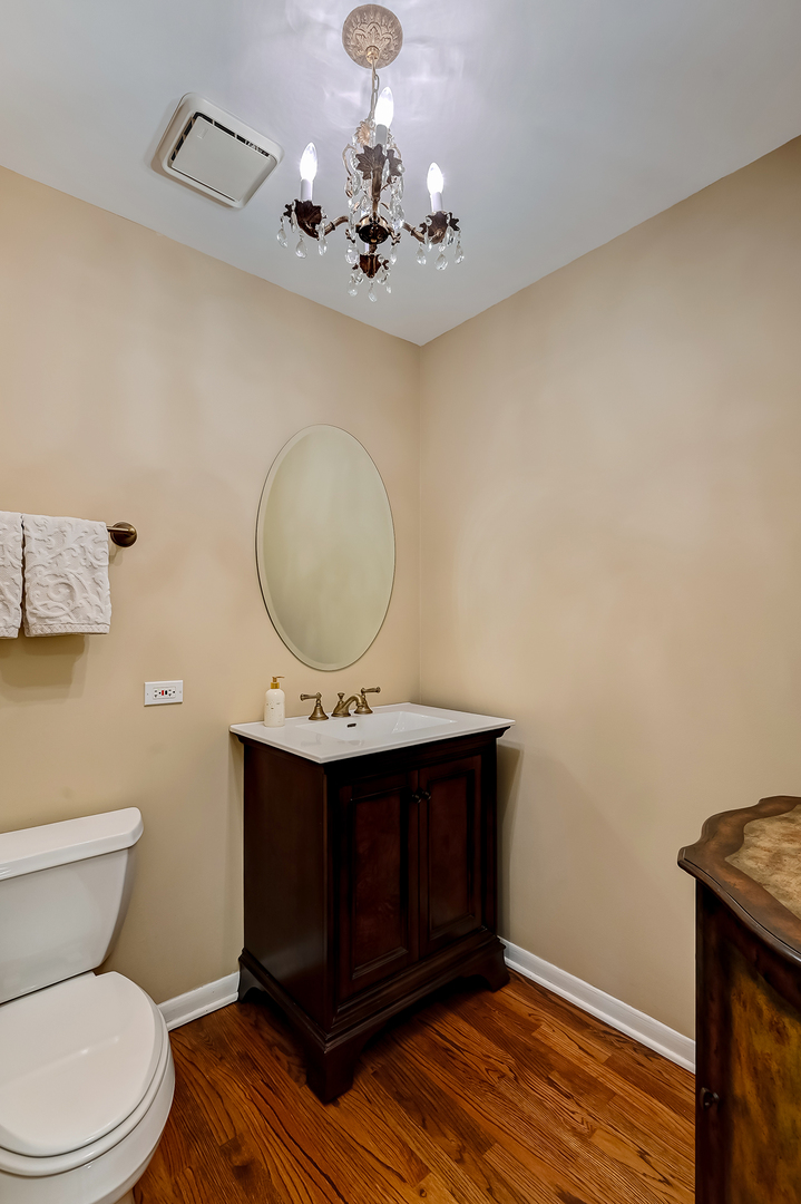 11516 Burr Oak Lane Burr Ridge, IL 60527 - Photo 21 of 62