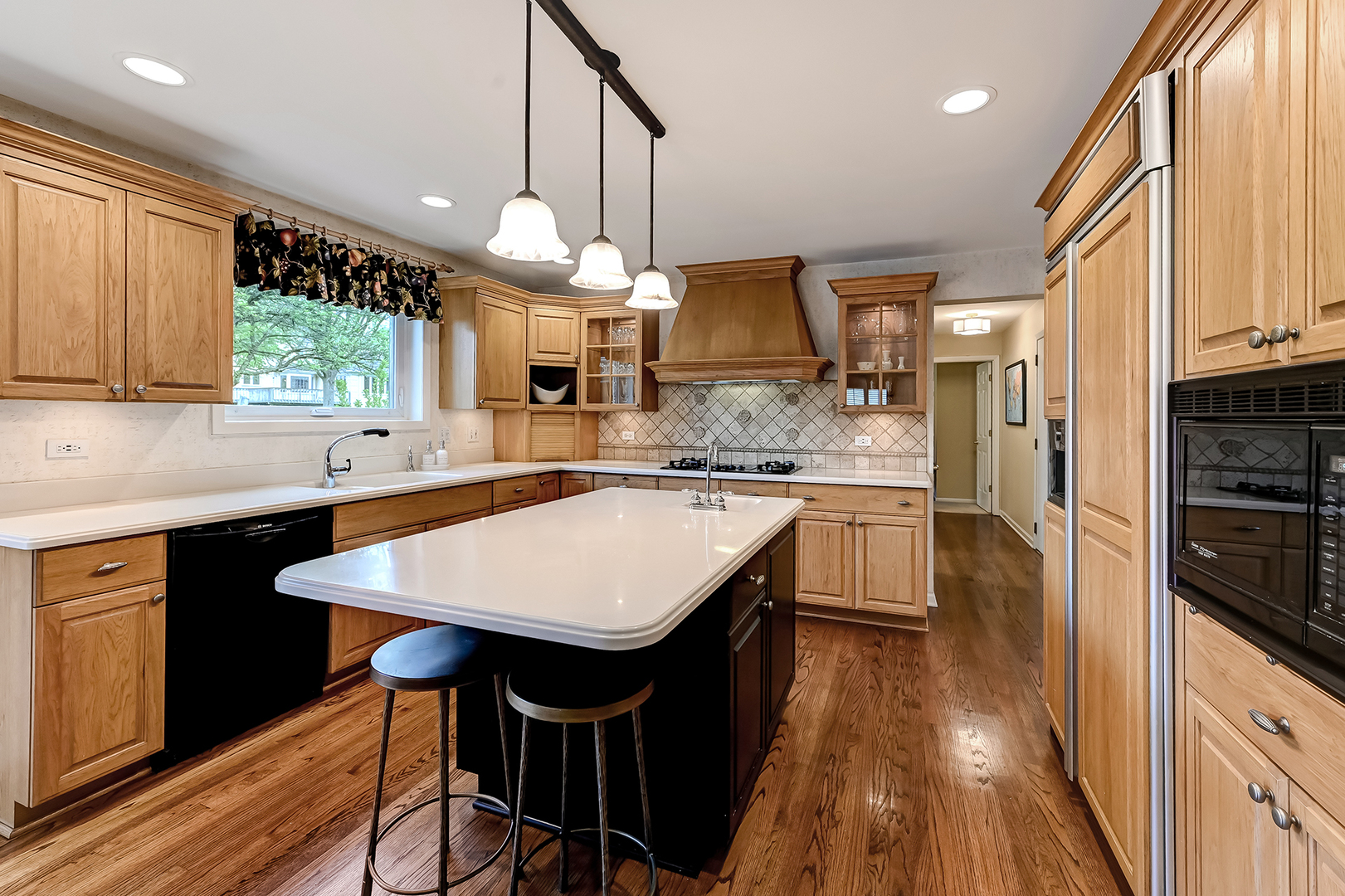 11516 Burr Oak Lane Burr Ridge, IL 60527 - Photo 10 of 62