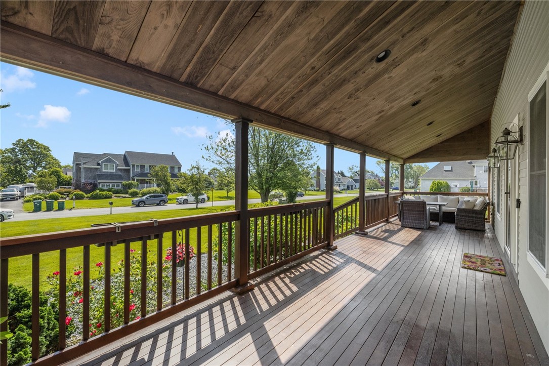 9 Spring Hill Road Portsmouth, RI 02871 - Photo 3 of 39 Gallery Image 3