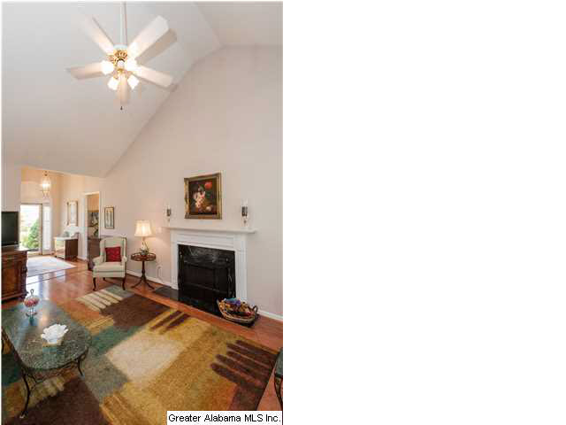 225 Beaver Crest Pelham, AL 35124 - Photo 8 of 32