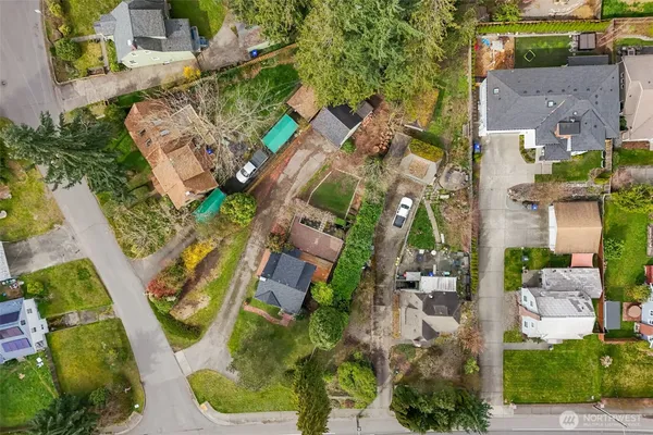 $599,950 | 7030 Beverly Boulevard, Everett, WA 98203