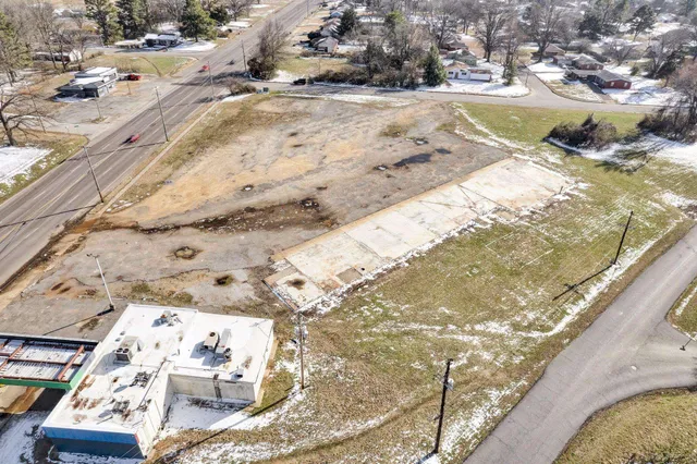 $299,900 | 4777 Horn Lake Road, Memphis, TN 38109