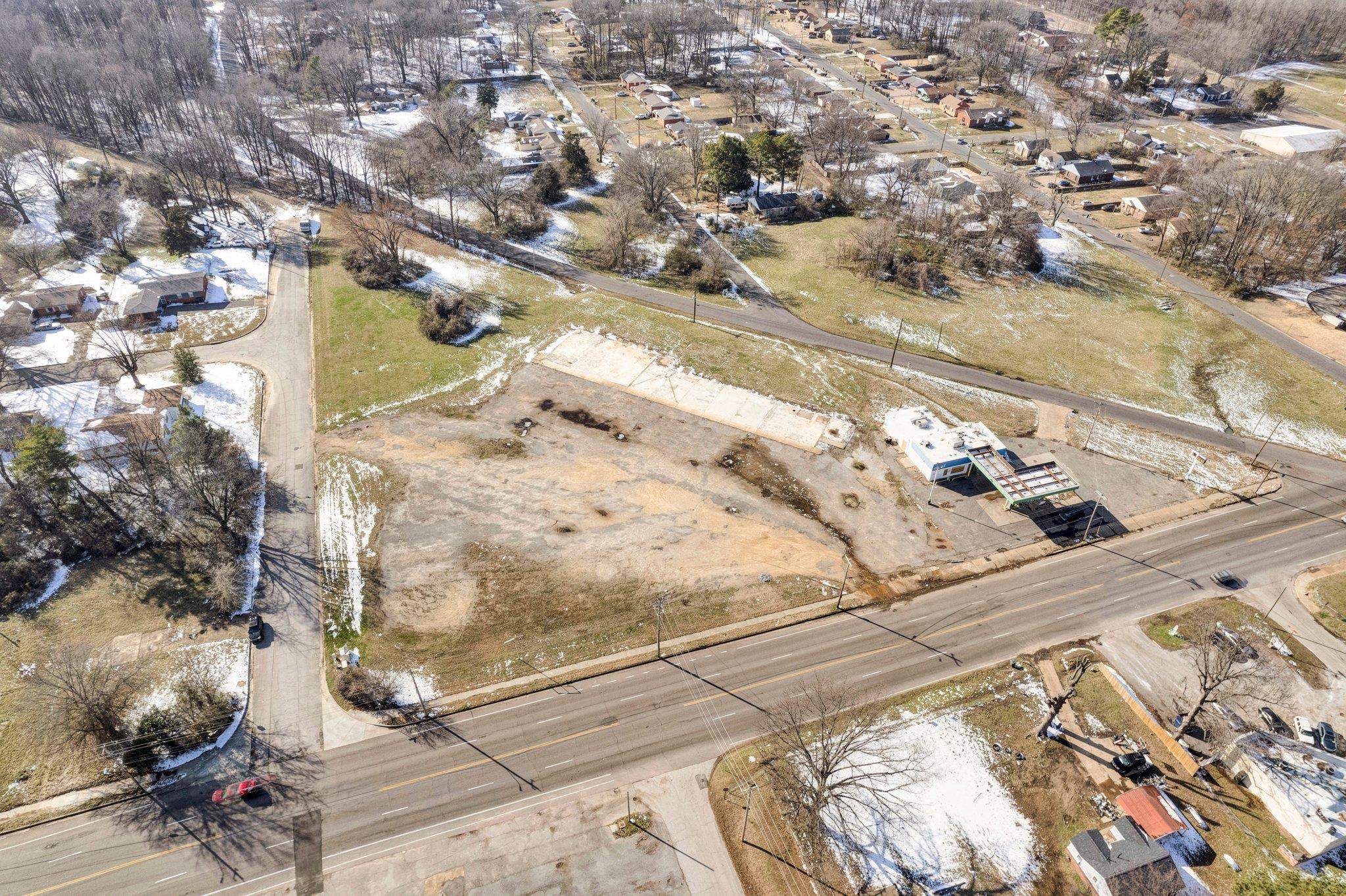 4777 Horn Lake Road Memphis, TN 38109 - Photo 6 of 14 a view of a wooden floor