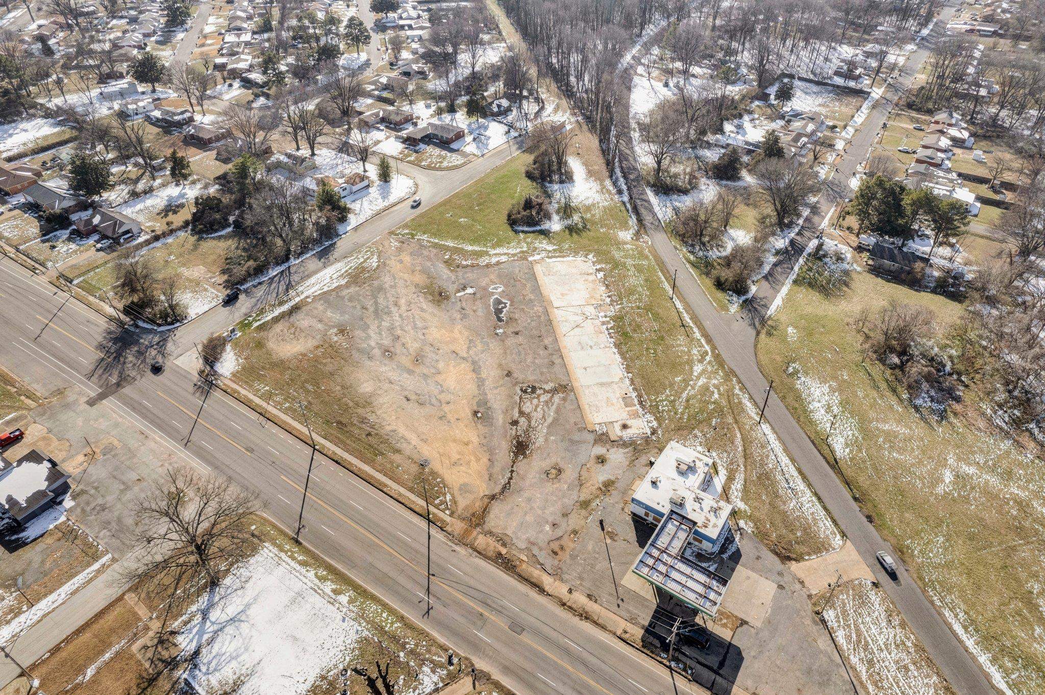 4777 Horn Lake Road Memphis, TN 38109 - Photo 8 of 14 a view of swimming pool