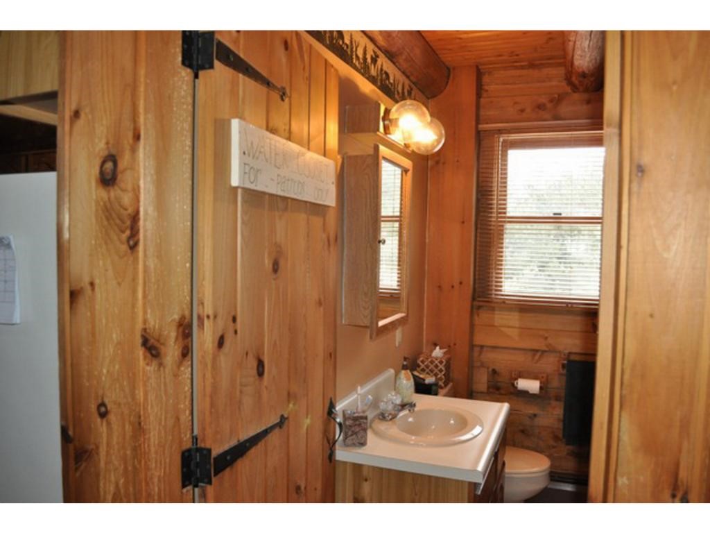 48 Hazen Road Bethlehem, NH 03574 - Photo 15 of 27