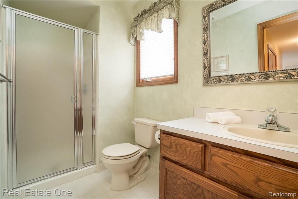 861 Norcross Drive Rochester Hills, MI 48307 - Photo 26 of 50