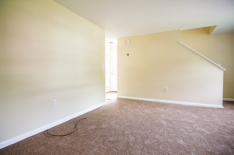 11 South Railroad Avenue, Unit R Derry, NH 03038 - Photo 6 of 15