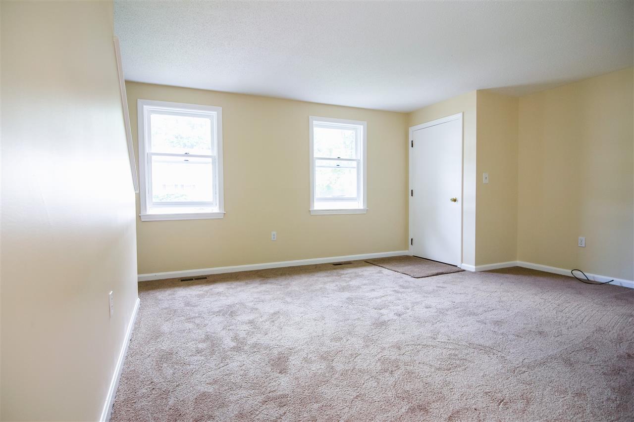 11 South Railroad Avenue, Unit R Derry, NH 03038 - Photo 7 of 15