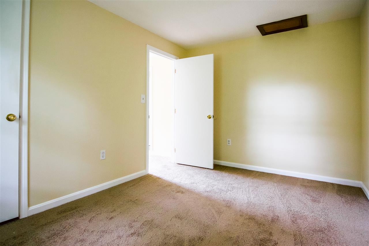 11 South Railroad Avenue, Unit R Derry, NH 03038 - Photo 10 of 15
