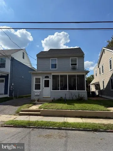 $1,720 | 15 Brewer Avenue, Unit B, Annapolis, MD 21401