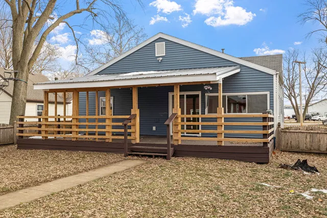 $169,900 | 307 North Jackson Street, Gardner, IL 60424