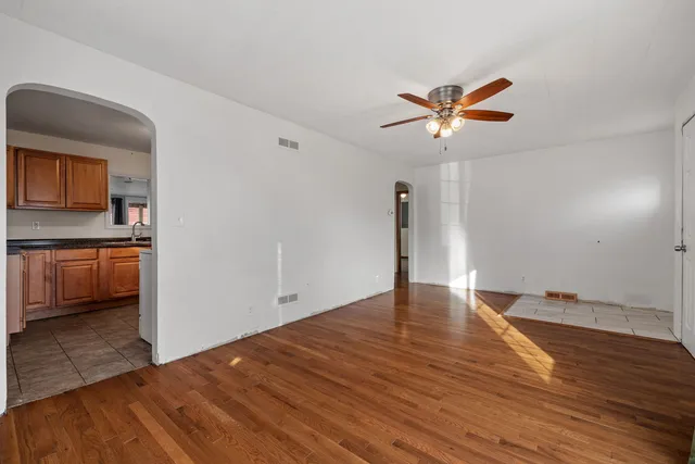 $169,900 | 307 North Jackson Street, Gardner, IL 60424