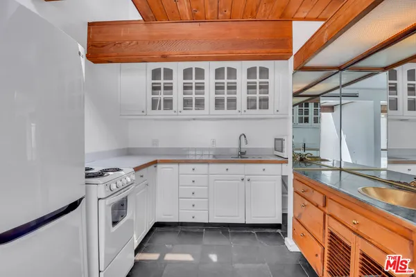 $3,700 | 6456 Surfside Way, Unit GH, Malibu, CA 90265